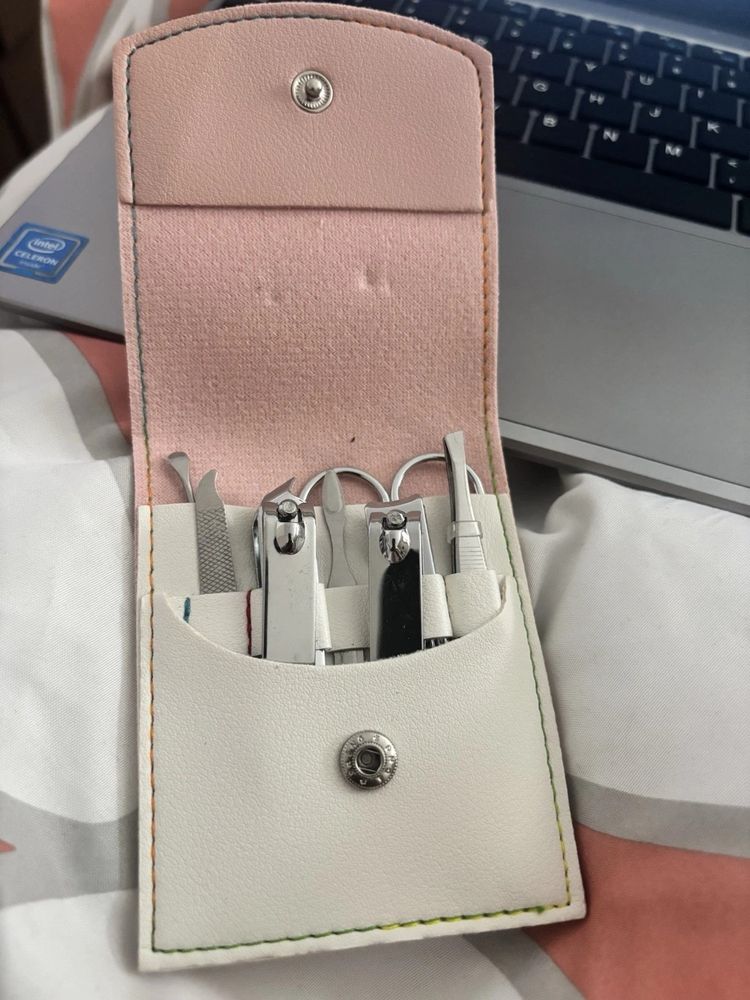 Manicure Set With Leather Case image 1